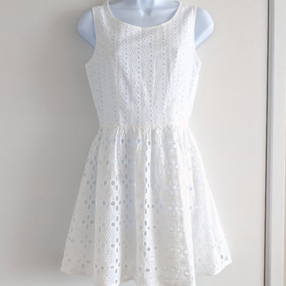 Dresses & Skirts - White eyelet mini dress